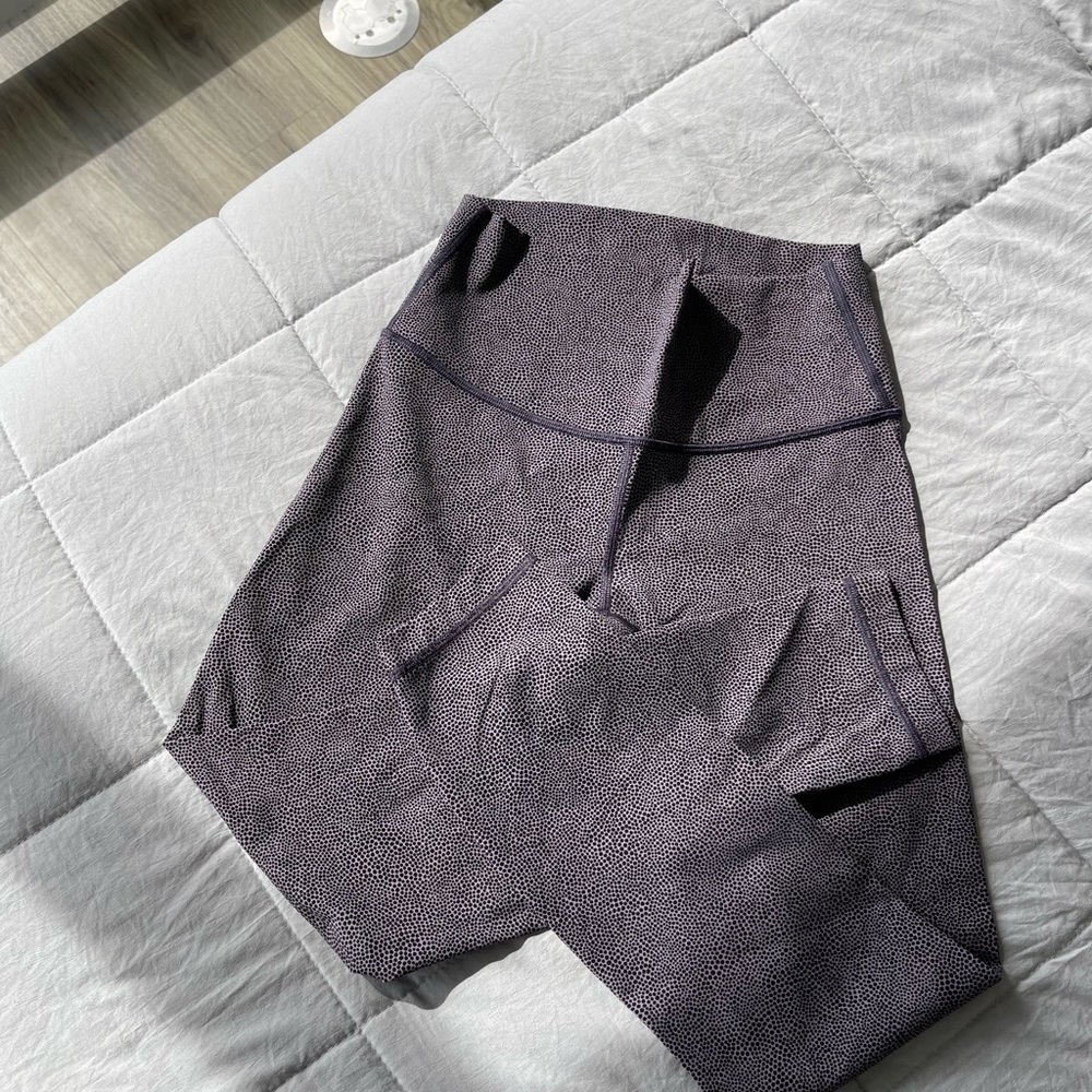 Lululemon legging size 6